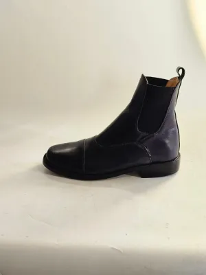 Divine Chelsea Boots