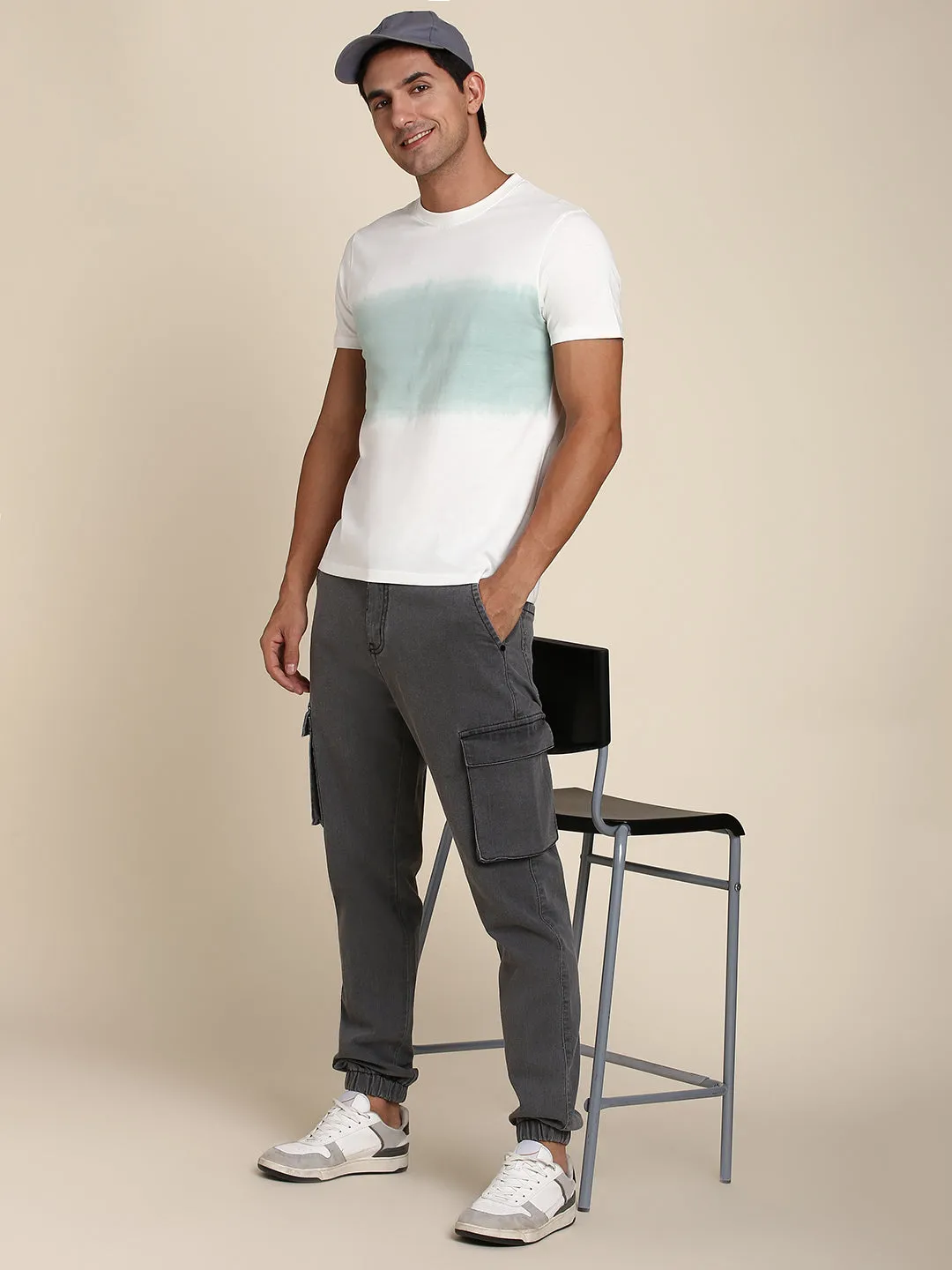 Men's Comfortable And Stylish Grey Casual Crew Neck Tshirt