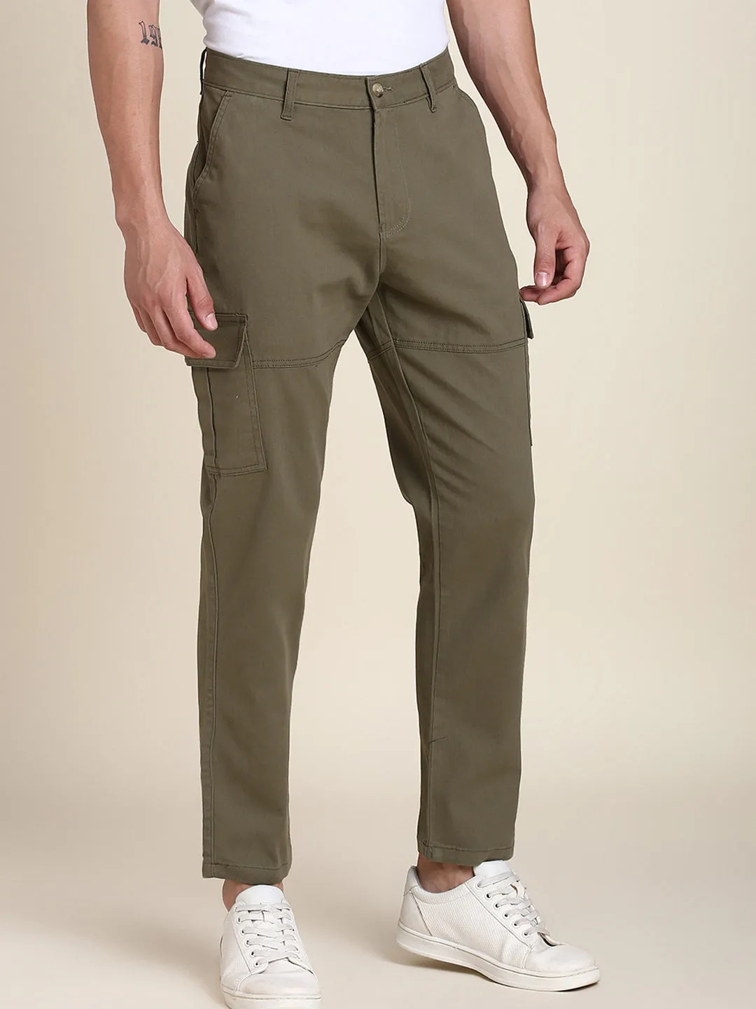 Men's Light Olive Cargo Comfortable Bottomwear With Smart Casual Look