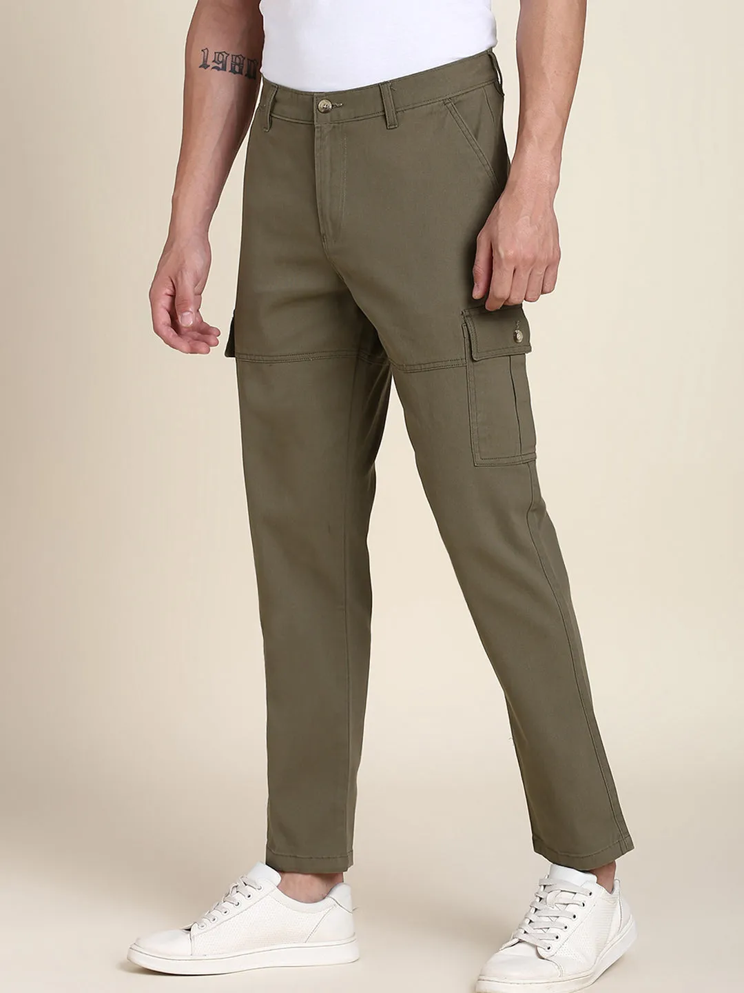 Men's Light Olive Cargo Comfortable Bottomwear With Smart Casual Look