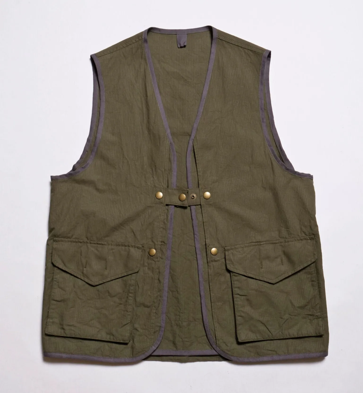 "Bernard III" Cotton Ripstop Vest in Olive Green